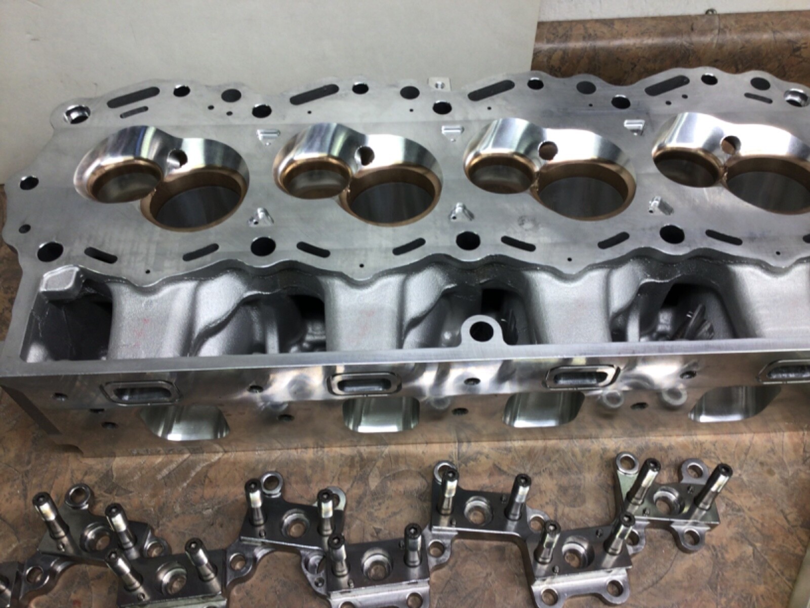 FR9 RY45 Roush Yates Ford Racing Cylinder heads eBay
