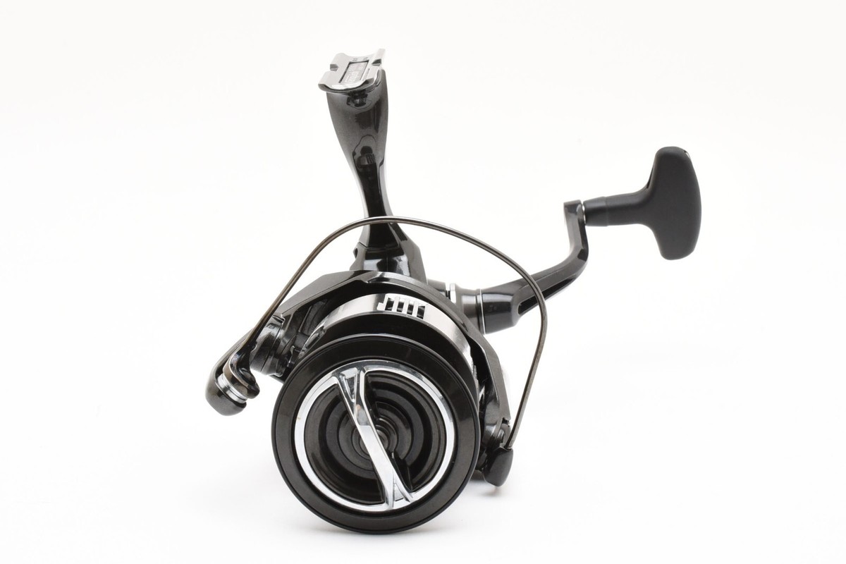 Shimano 23 Vanquish 4000XG Spinning Reel Near Mint From JAPAN