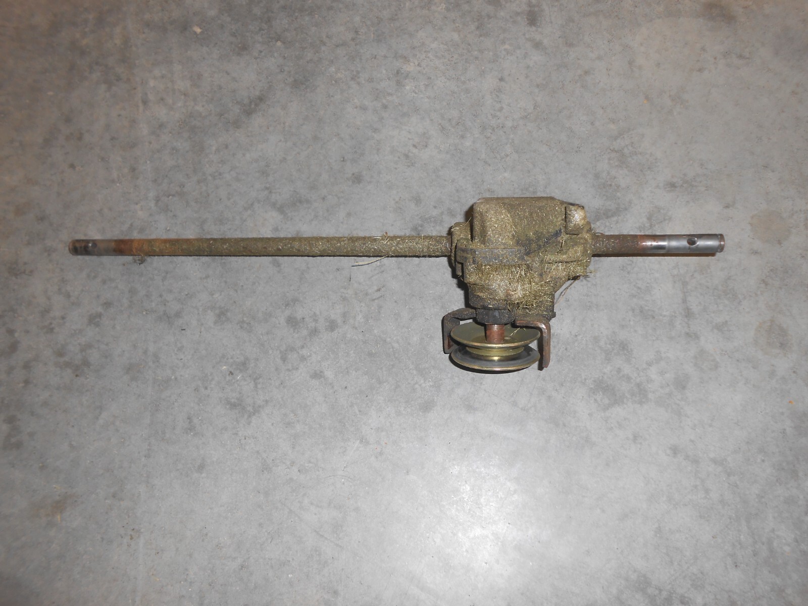 532404833, 532194018 Husqvarna Walk Behind Mower gearcase and 