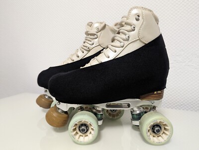 Schonies - Schwarz - Stiefelschoner Rollkunstlauf / Eiskunstlauf - Gr. 170-300