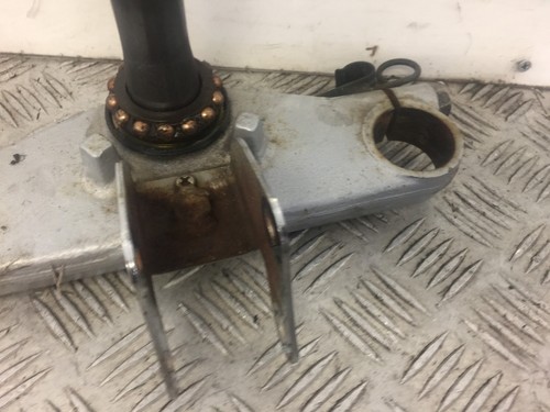 SUZUKI GZ125 GZ 125 MARAUDER BOTTOM YOKE YEAR 1998 2002 (STOCK 330) - Picture 3 of 4