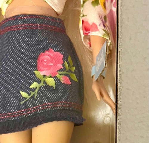 Barbie "Bocciolo di Rosa" Mattel B5818 anno 2003 - Bild 3 von 8