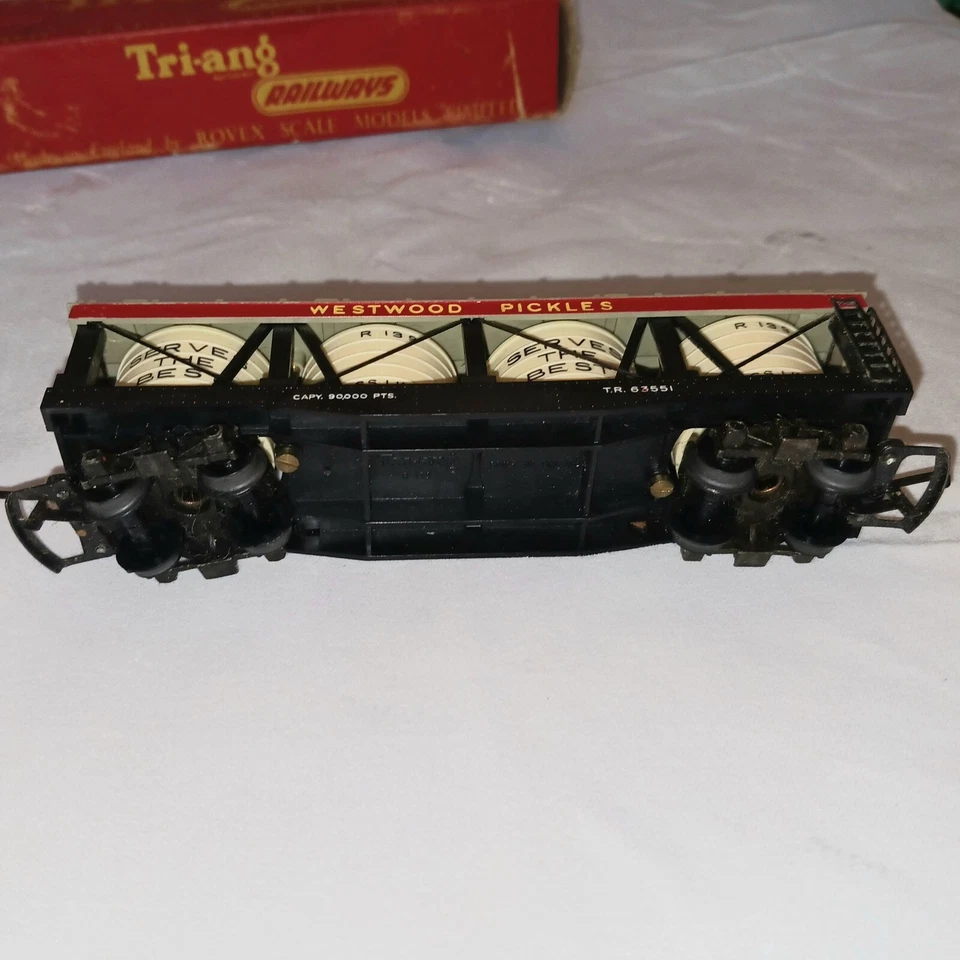 Tri-Ang OO/HO R139 Westwood Pickles Car T.R.63551 XLNT Condition SHIPS FROM USA - Image 2 of 4