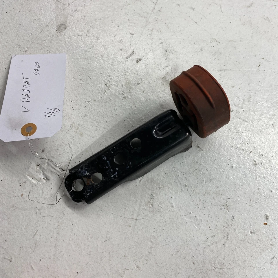 VOLKSWAGEN PASSAT CC 2009-2019 SISTEMA DE ESCAPE CENTRAL DELANTERO SOPORTE DE SUSPENSIÓN FABRICANTE DE EQUIPOS ORIGINALES 🚗 Foto 2 de 4