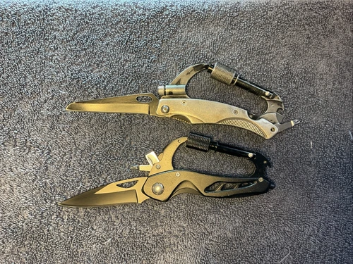 2 Survival Camping Hiking Gear Carabiner Keychain-Knife, Light, Screwdriver +++