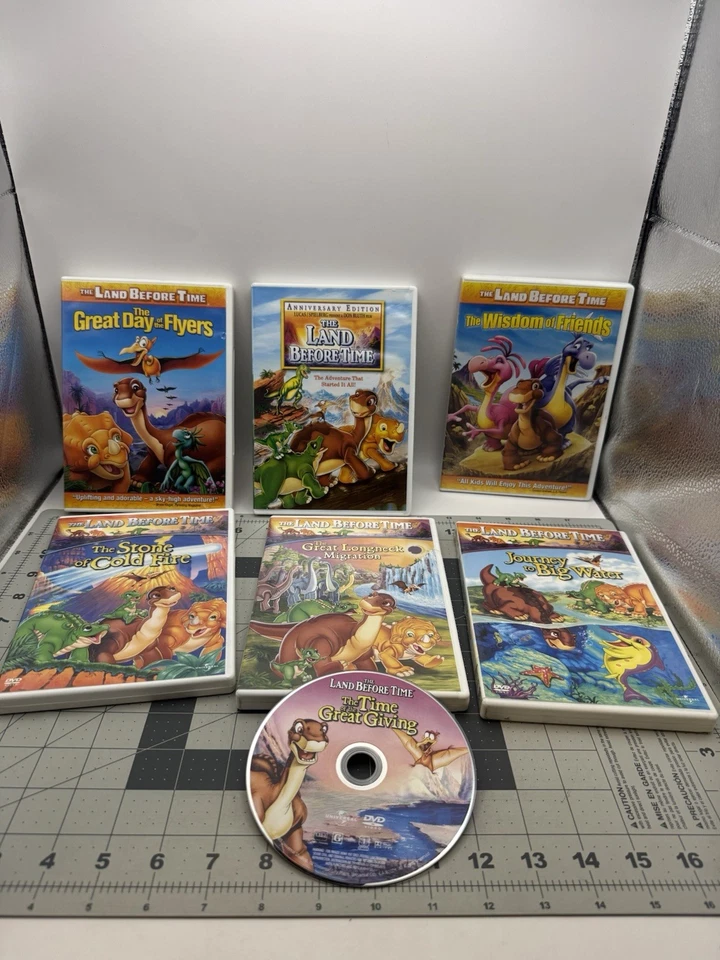 8 Disc Lot- The Land Before Time DVD Collection Set-Universal Studios- Lot Foto 3 de 4