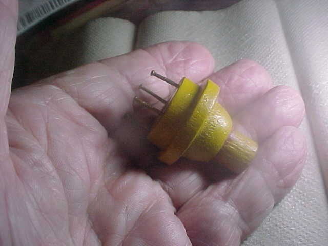 Rare Antique Vintage Sewing  Wood Cord Kitting tool original Yellow