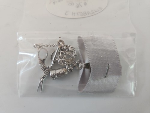 Attic Needlework ELIZABETH'S Doll Chatelaine w/ Scissors Button-Hook Thimble NIP - Picture 2 of 3