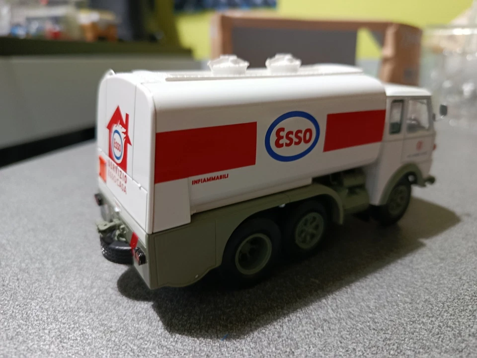 Camion d'epoca scala 1/43 - Immagine 4 di 4