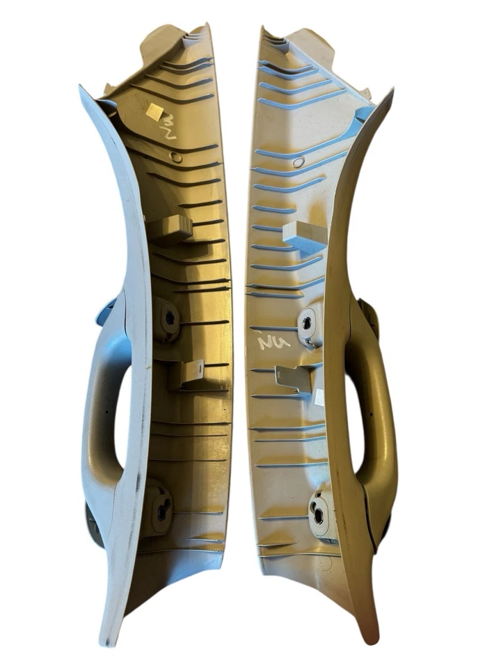 Toyota Tundra 2007-2013 par de molduras de pilar A mango de agarre gris (ambos) 62220-0C050 Foto 3 de 4