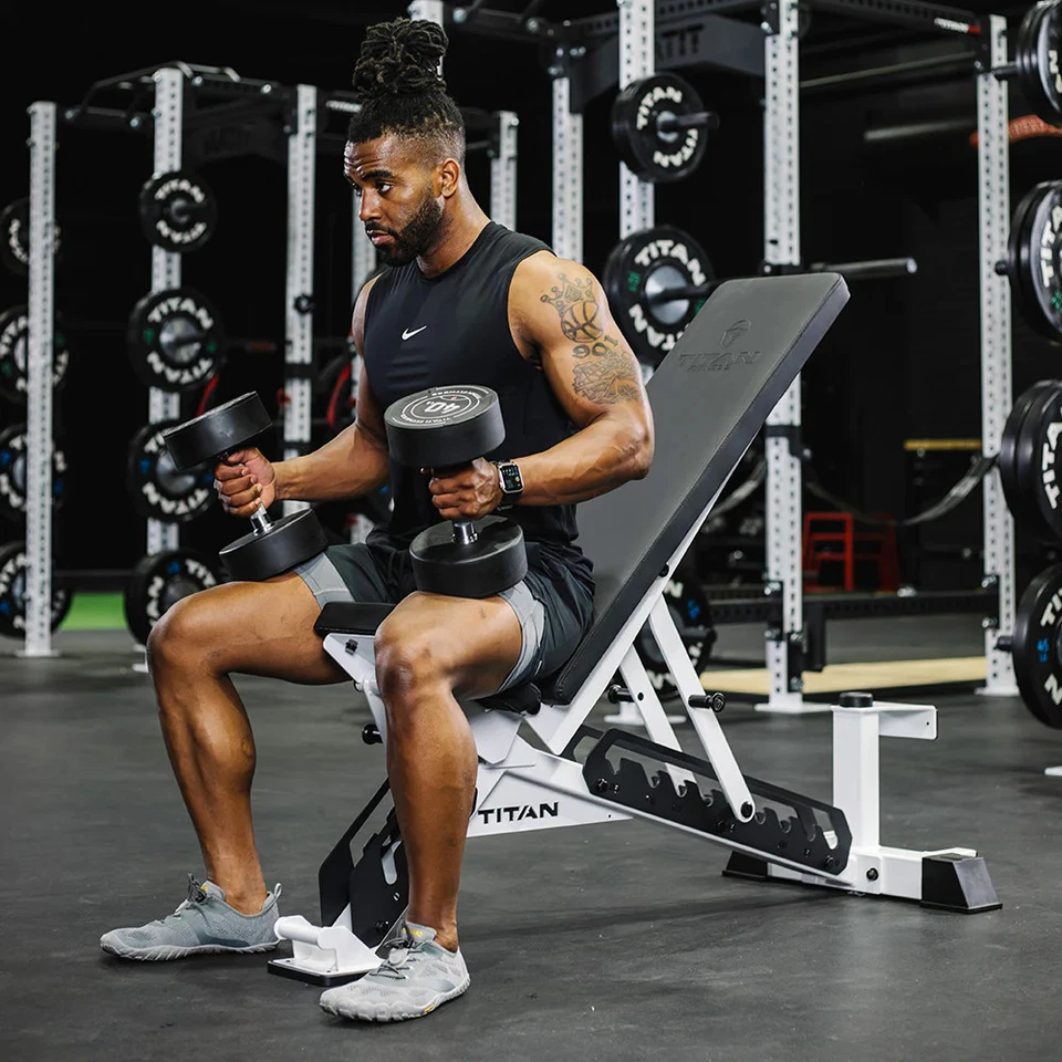 Banco Ajustable Titan Fitness Serie TITAN Blanco, 600LB Inclinación/1000 LB Plano Foto 3 de 4