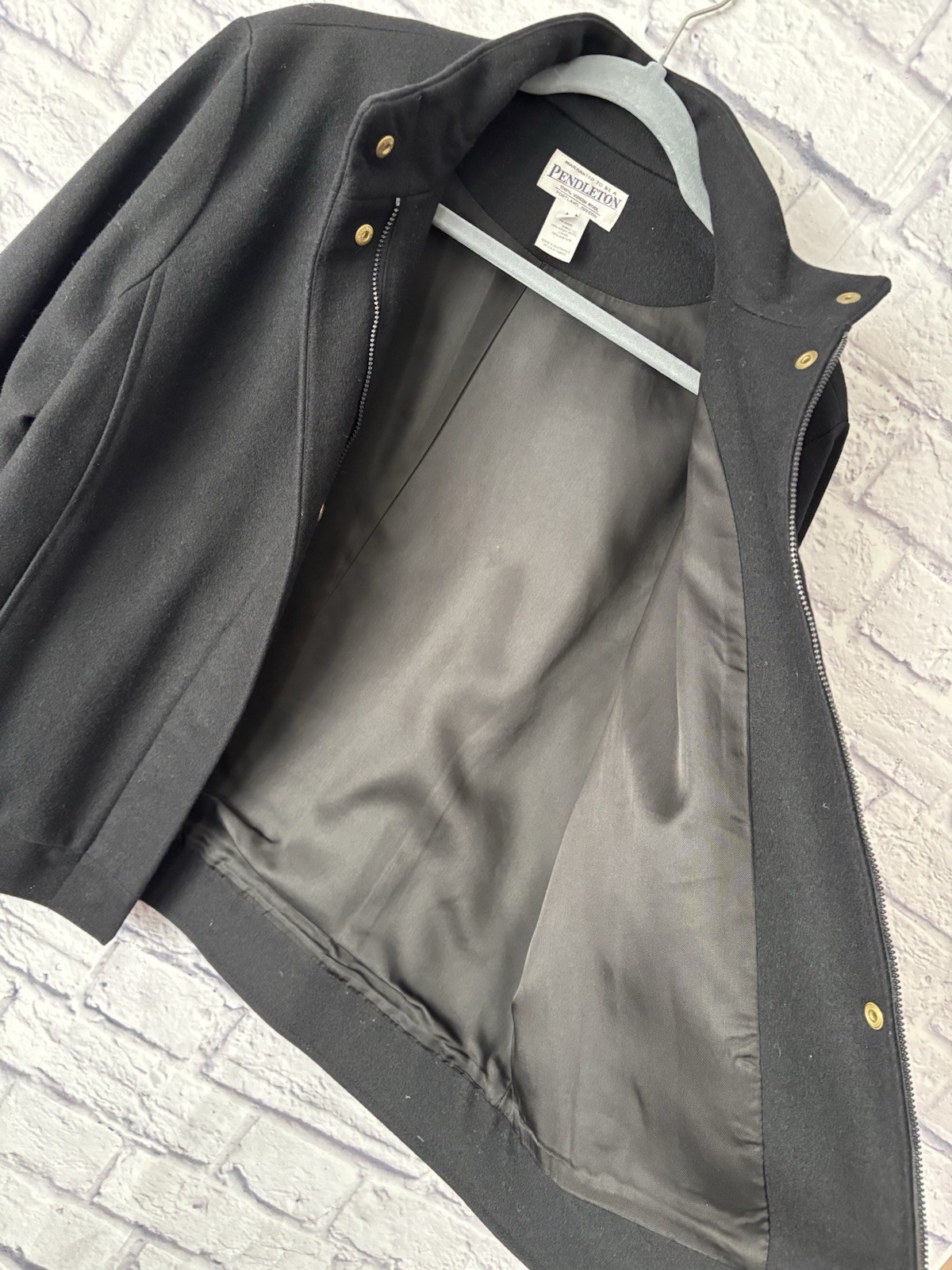 Women’s vintage Pendleton Basic Black Jacket 100%… - image 6