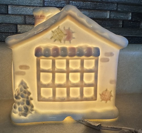 Precious Moments Village General Store Holiday 1995 Retired Lighted Great! - Picture 2 of 5