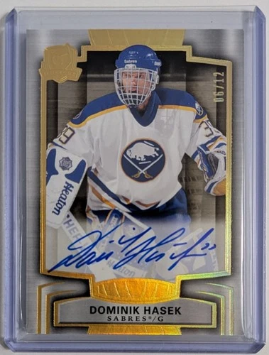 2024-25 UD THE CUP DOMINIK HASEK GOLD SPECTRUM AUTO...6/12