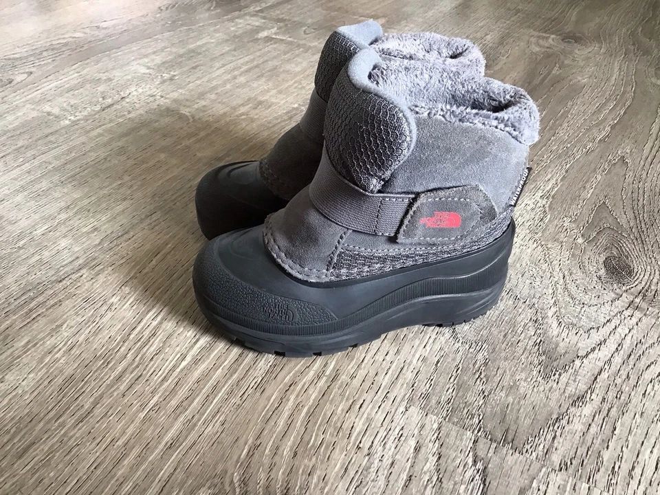 The North Face Toddler Alpenglow II Winter Boots Boys Size 9 Gray Snow Boot - Image 4 of 4