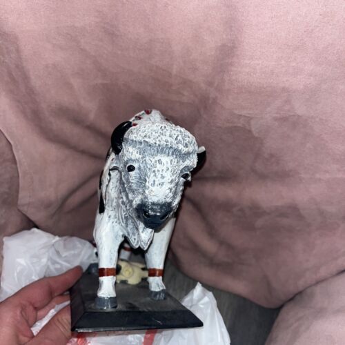 Statua Buffalo Buffalo Visions Teschio Nativo Figura Limitata 489 di 5000 Firmata - Foto 5 di 6