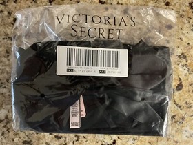 NWT Victoria Secret DREAM ANGELS Satin Bow V-String Panty Small Black Christmas