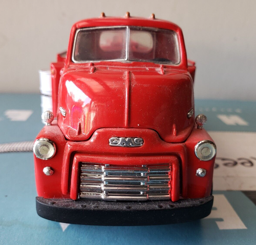 First Gear GMC 1952 Fuel Tanker Mobil Lubrication DieCast 1:34 Scale 19-1230 1st - Picture 13 of 17