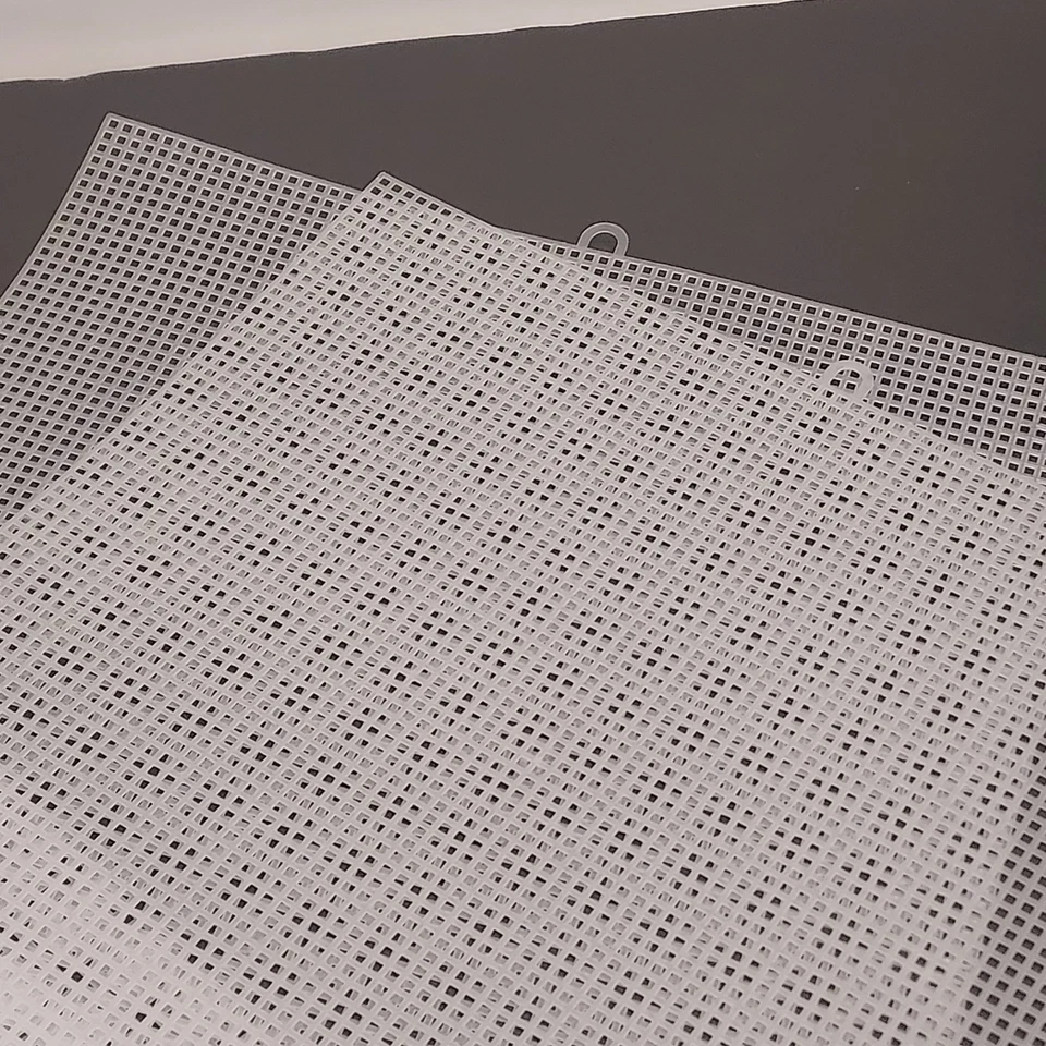 Mixed Lot of 7 Primo & Uniek Quick Count 10.5x13.5 Plastic Canvas Sheet 7 Mesh - Image 4 of 4