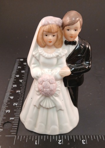 Vintage L B Mtg 1990 Wedding Couple Cake Topper Wedding Keepsake - Picture 5 of 9
