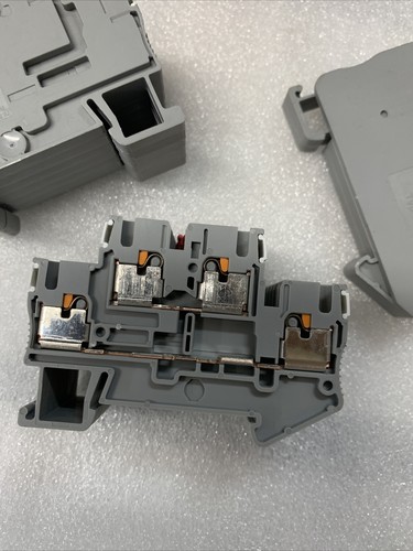 14 pcs PHOENIX CONTACT PTTB 2.5 Terminal block - Picture 5 of 12