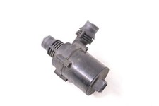 Pompe à eau BMW 530