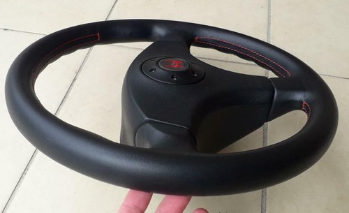 Rare Original Momo Steereng Wheels Honda Integra Dc2 Type R Like New - Picture 4 of 6