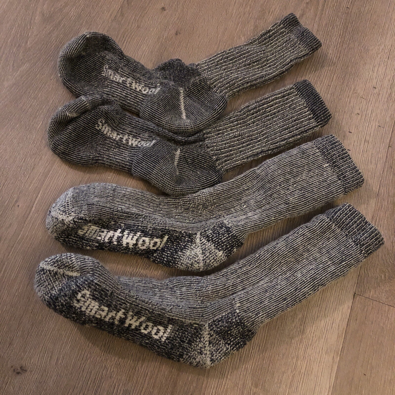 Smartwool Unisex Classic Edition Hike Full Cushion Wool Socks Gray Size Medium