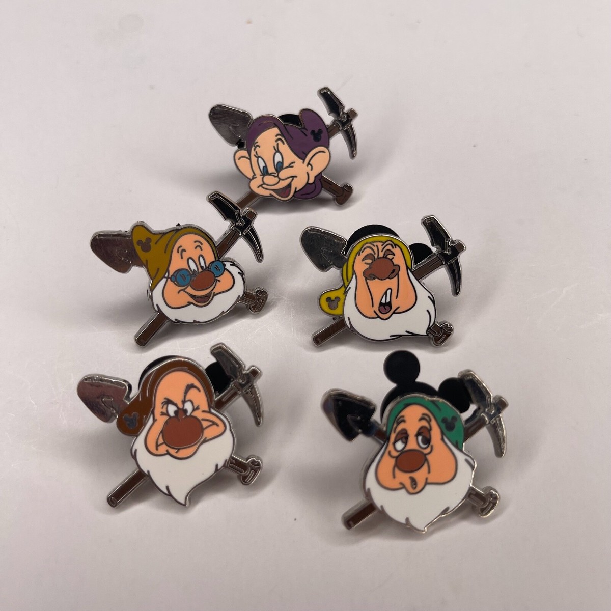 WDW - 2014 Hidden Mickey Pins - The Seven Dwarfs - Lot of 5 Doc