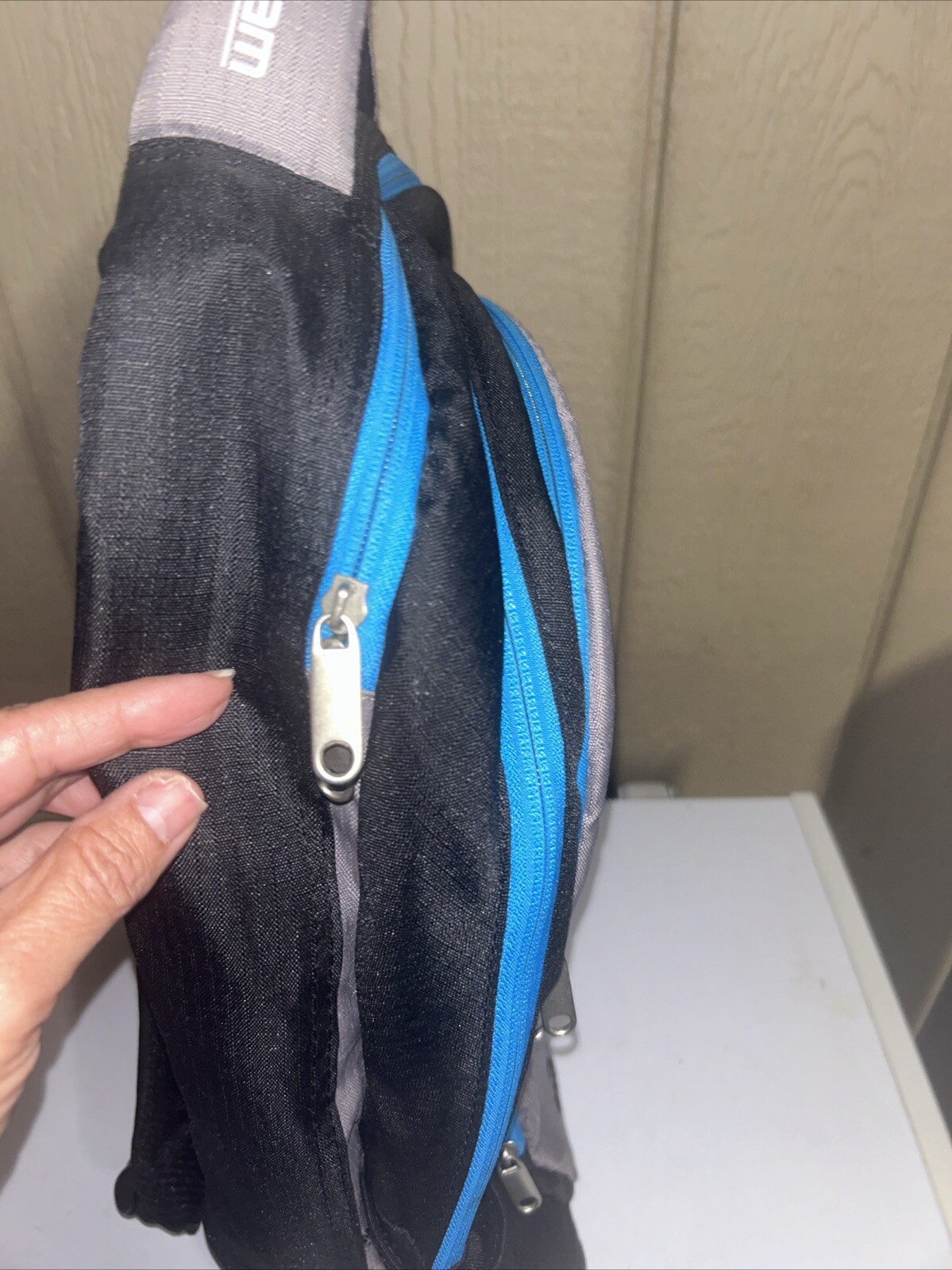 LOOPTWORKS Upcycled Computer Geek Friendly Backpa… - image 3