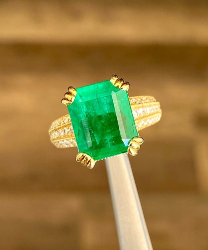 200% natürlicher Smaragd Ring. 5,99 kt Smaragd mit echten Pavé Diamanten & 12 Krappen - Bild 11 von 11