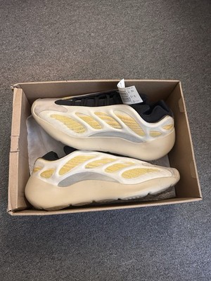 adidas yeezy 700 v3 safflower mens size 11 brand new