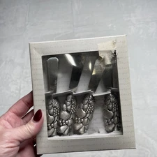 Vintage Cooks Club Canapé Spreader Set Stainless Steel Four Pieces Knives NIB