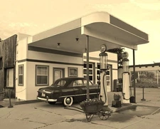 1951 Restored Shell Gas Station Classic Vintage Car Retro Picture Photo 8x10