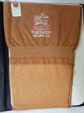 1 Pr Nylcrest Lanolized 9 M Vintage Full Fashion Flat 6615 Sheer Nylon Stockings