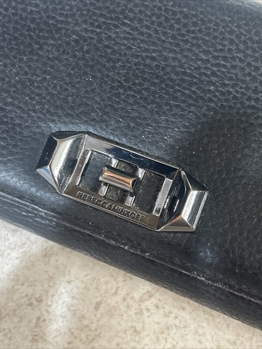 Rebecca Minkoff Wristlet Phone Holder Trifold Wallet Love Lock Leather Black - Zdjęcie 2 z 4