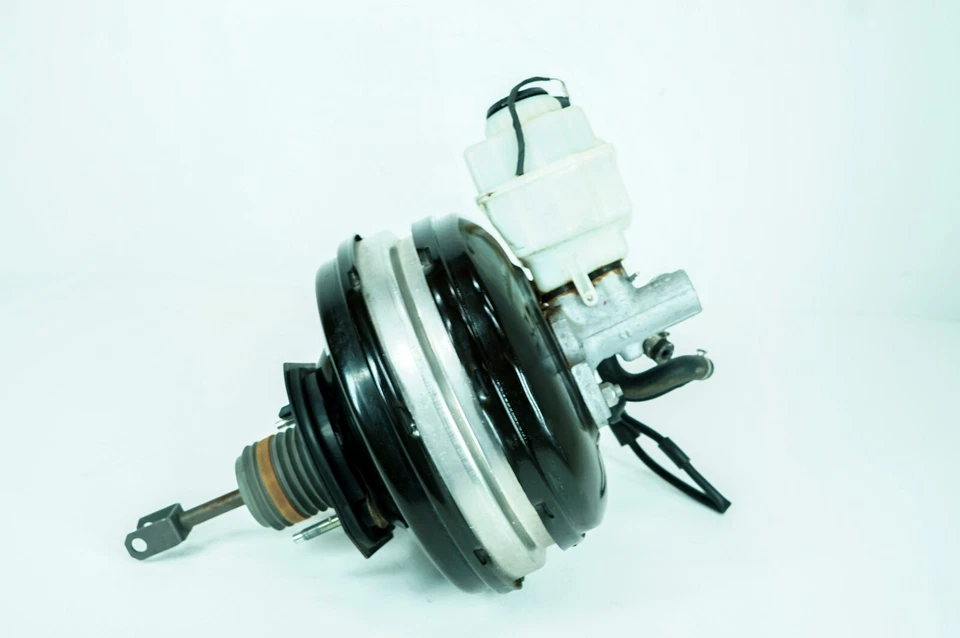 09-15 宝马 750i xDrive 制动助推器主缸水库罐瓶 5112 — 第 3/4 张图片