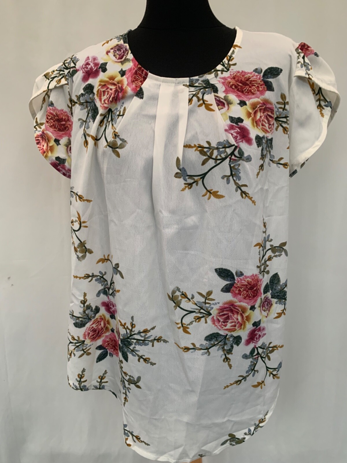 Shein Ivory Floral Blouse XL Short Sleeve Polyester Women