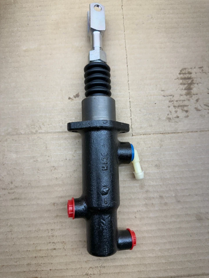 Cilindro maestro de freno diferencial CNH 84535046 genuino Foto 3 de 4