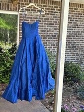 Beautiful Prom/ball Size 8