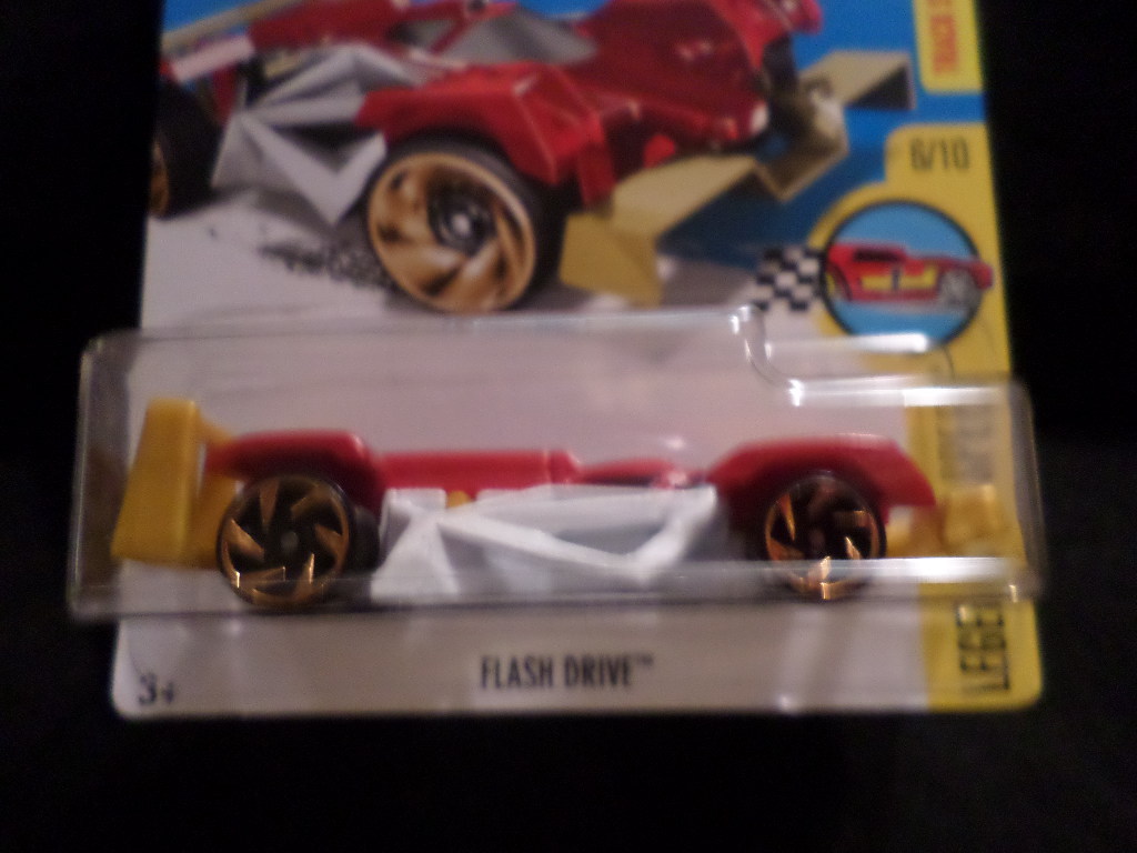HW HOT WHEELS 2017 HW LEGENDS OF SPEED #6/10 FLASH DRIVE RED/WHITE HOTWHEELS