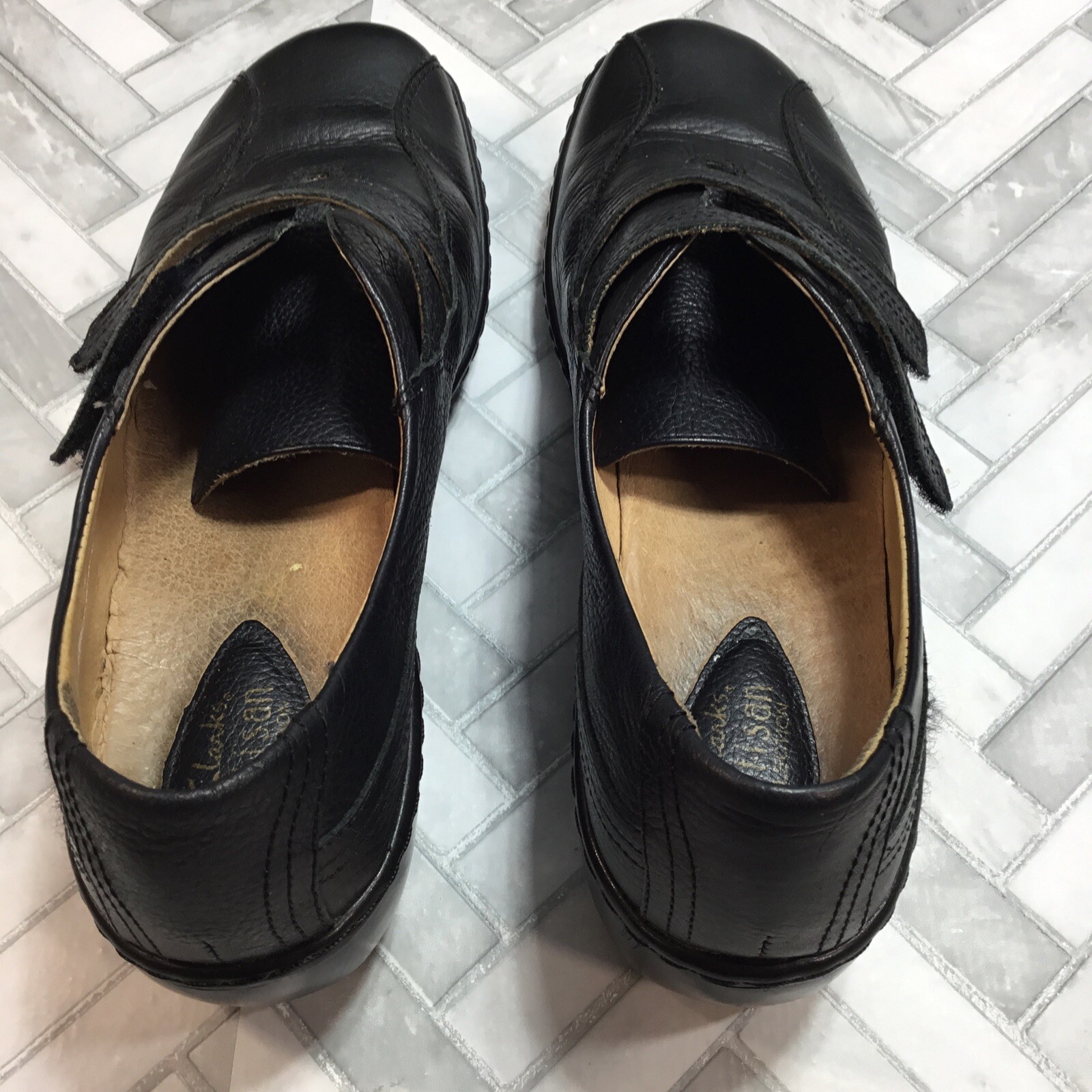 Clarks Artisan Loafer Shoes Women's 10M Black Leather Adjustable 2