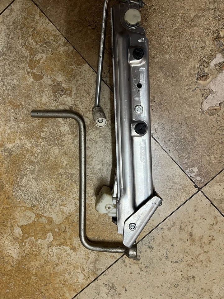 1997 - 2003 宝马 E39 5 Serie 525I 528I 540I 轮胎千斤顶和扳手 1 093 109 原始设备制造商 — 第 4/4 张图片