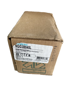 (1) NEW Siemens NGG3B045L 3p 480v 45a Feed Thru Circuit Breaker NEW IN BOX