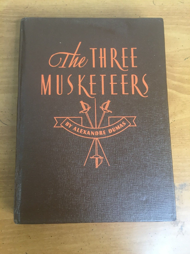1945 The Three Musketeers by Alexandre Dumas Hardcover with Dust Jacket - Picture 9 of 20