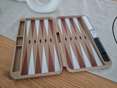 Backgammon Reiseset im modernen Design und Farben