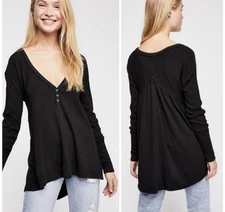 Free People black thermal top long sleeves boho casual medium fall winter trendy
