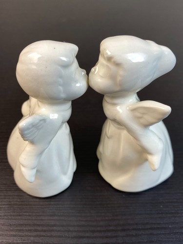Vintage Ceramic Kissing Angels, Choir Boy and Girl figurines 3.75" Tall - Picture 9 of 10