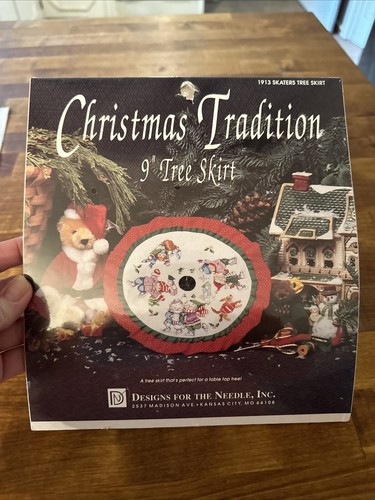 Christmas Tradition Skaters Christmas 9” Tree Skirt Cross Stitch Kit Vintage NEW - Picture 9 of 9