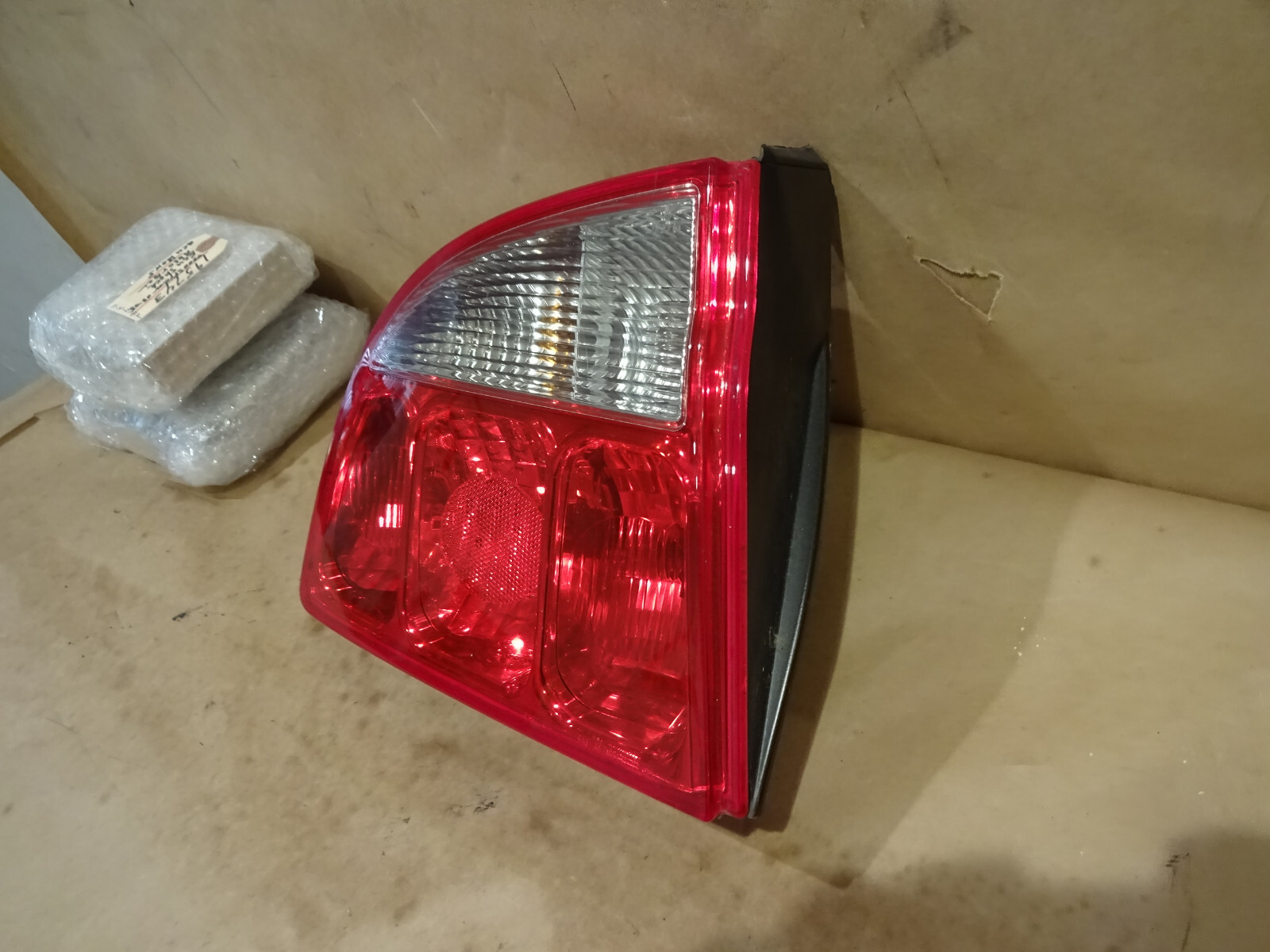 Maserati 4200 Coupe, GrandSport - LH Rear Tail Light P/N 195846